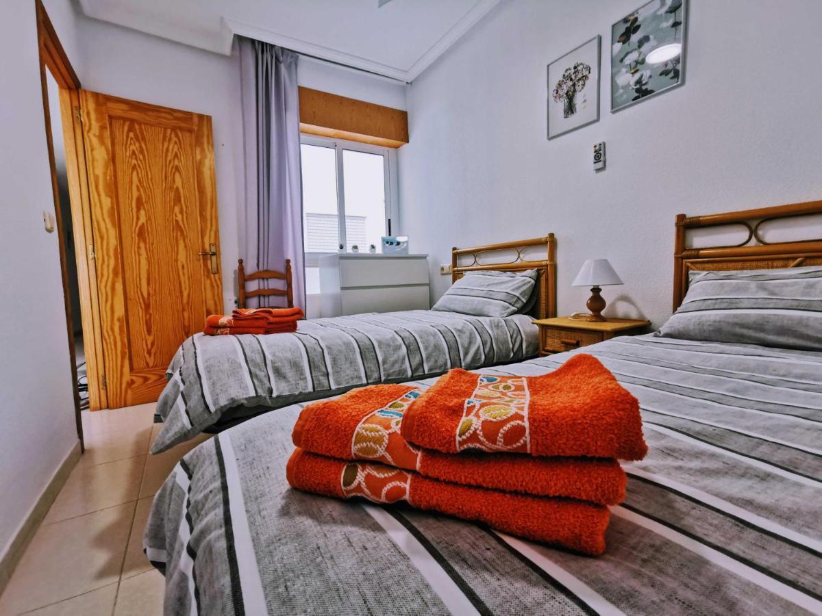 El Sombrero Apartment With Free Wifi Playa Del Cura トレビエハ エクステリア 写真