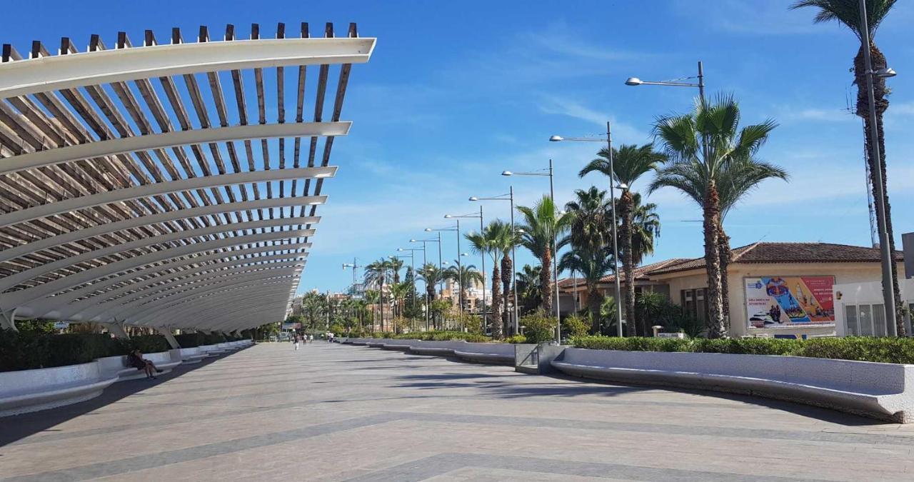 El Sombrero Apartment With Free Wifi Playa Del Cura トレビエハ エクステリア 写真
